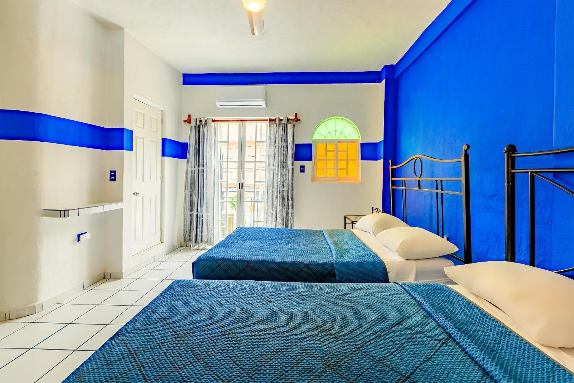 Oyo Casa Mission Hotel Puerto Vallarta Exterior photo