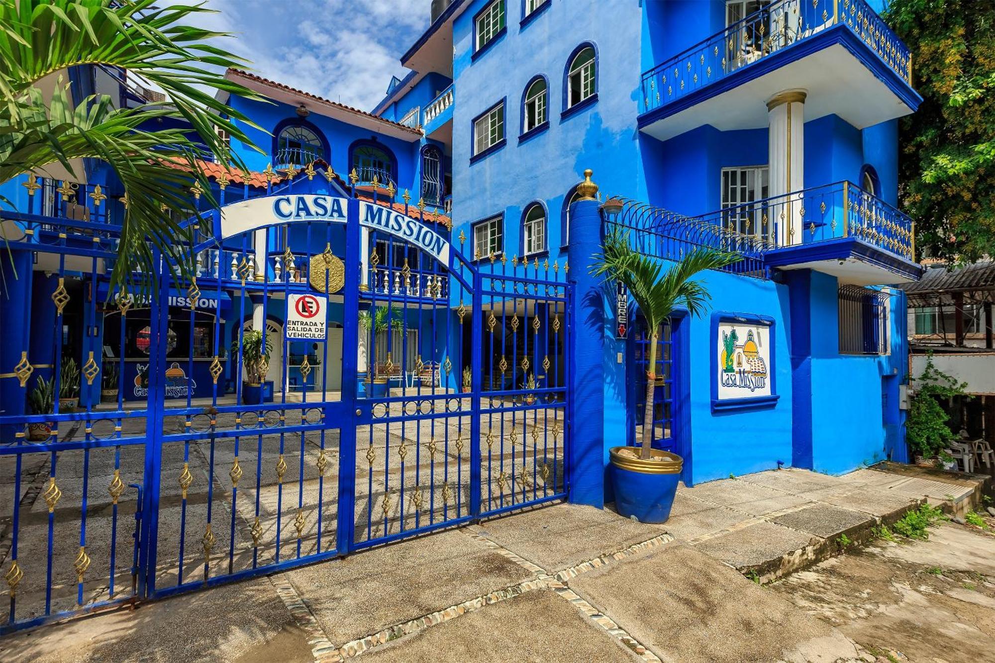 Oyo Casa Mission Hotel Puerto Vallarta Exterior photo