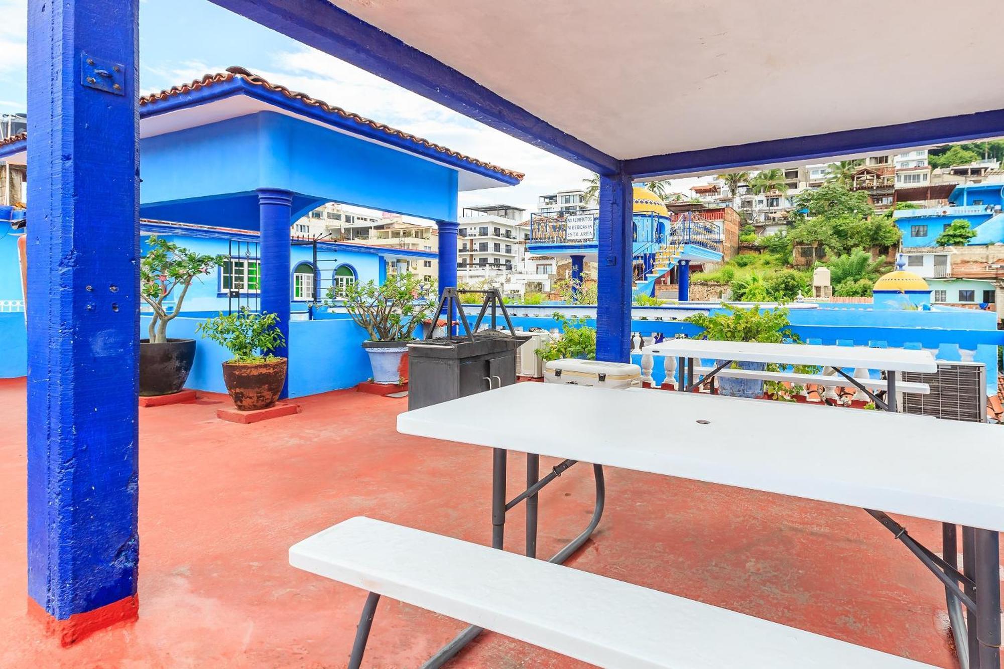 Oyo Casa Mission Hotel Puerto Vallarta Exterior photo