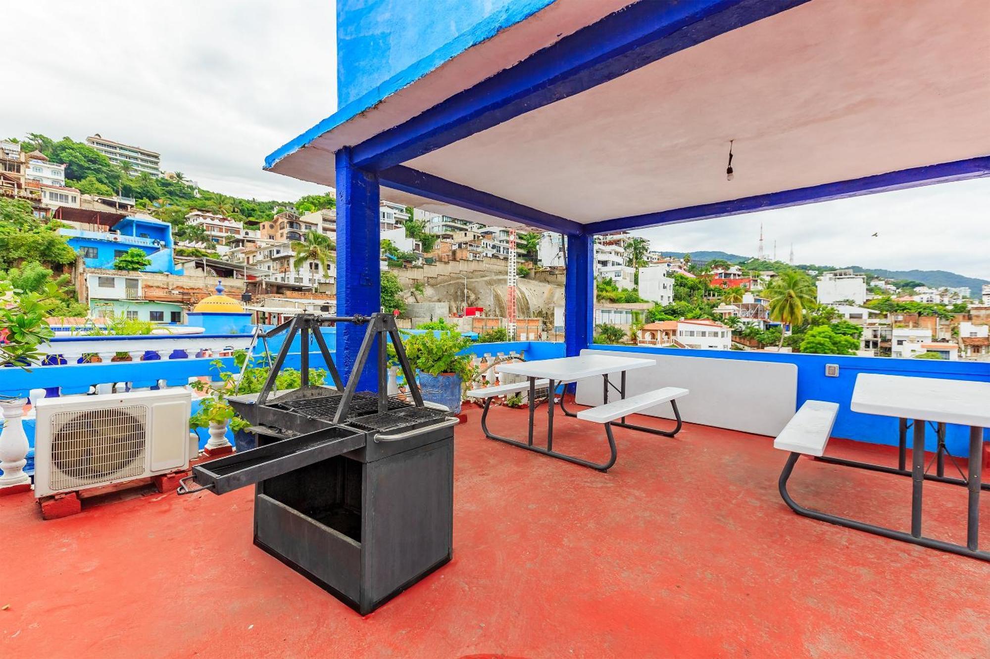 Oyo Casa Mission Hotel Puerto Vallarta Exterior photo